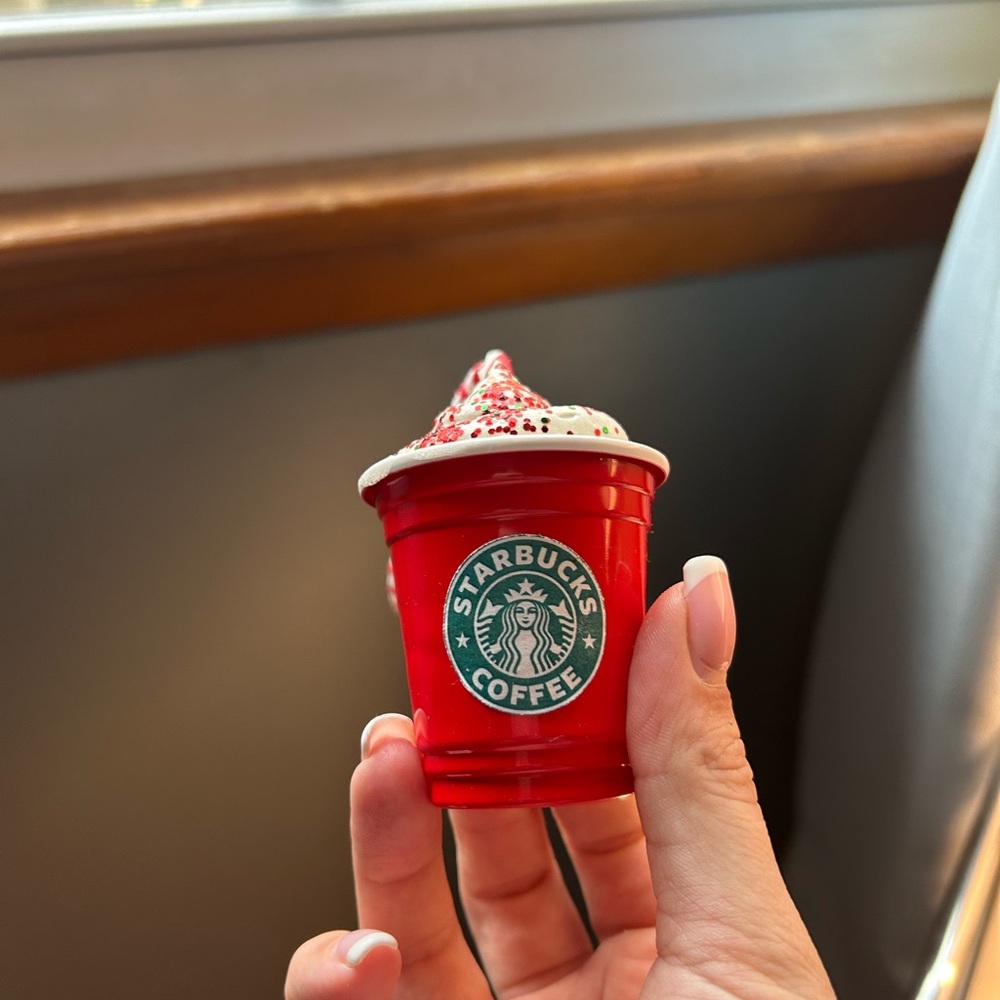 🎄Starbucks Christmas Red Mini Cup Ornament